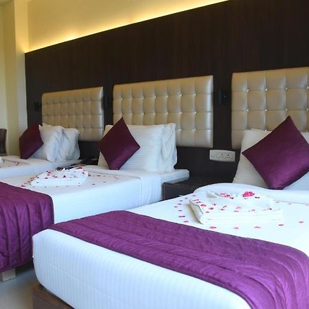 Hotel Sr Tiruchendur Tiruchchendūr Extérieur photo
