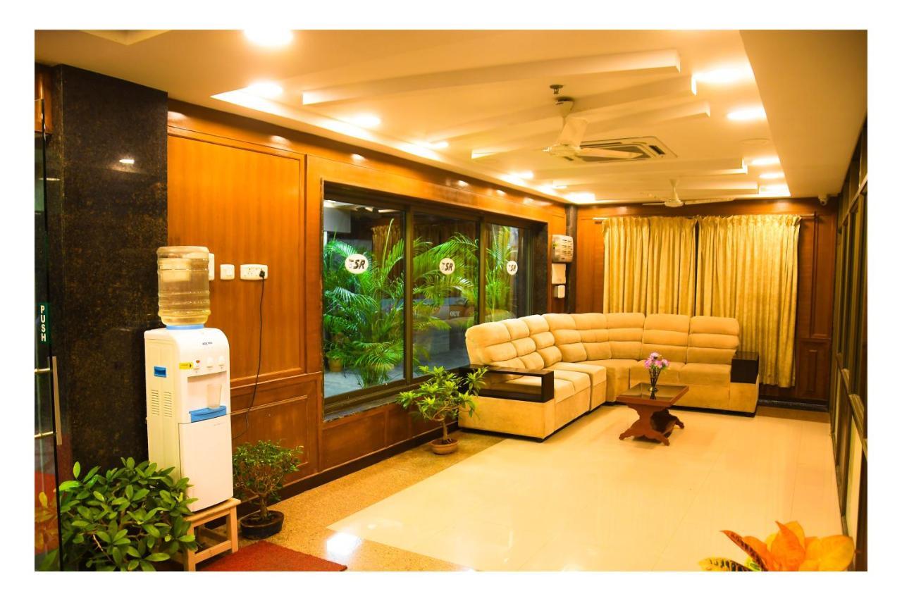 Hotel Sr Tiruchendur Tiruchchendūr Extérieur photo
