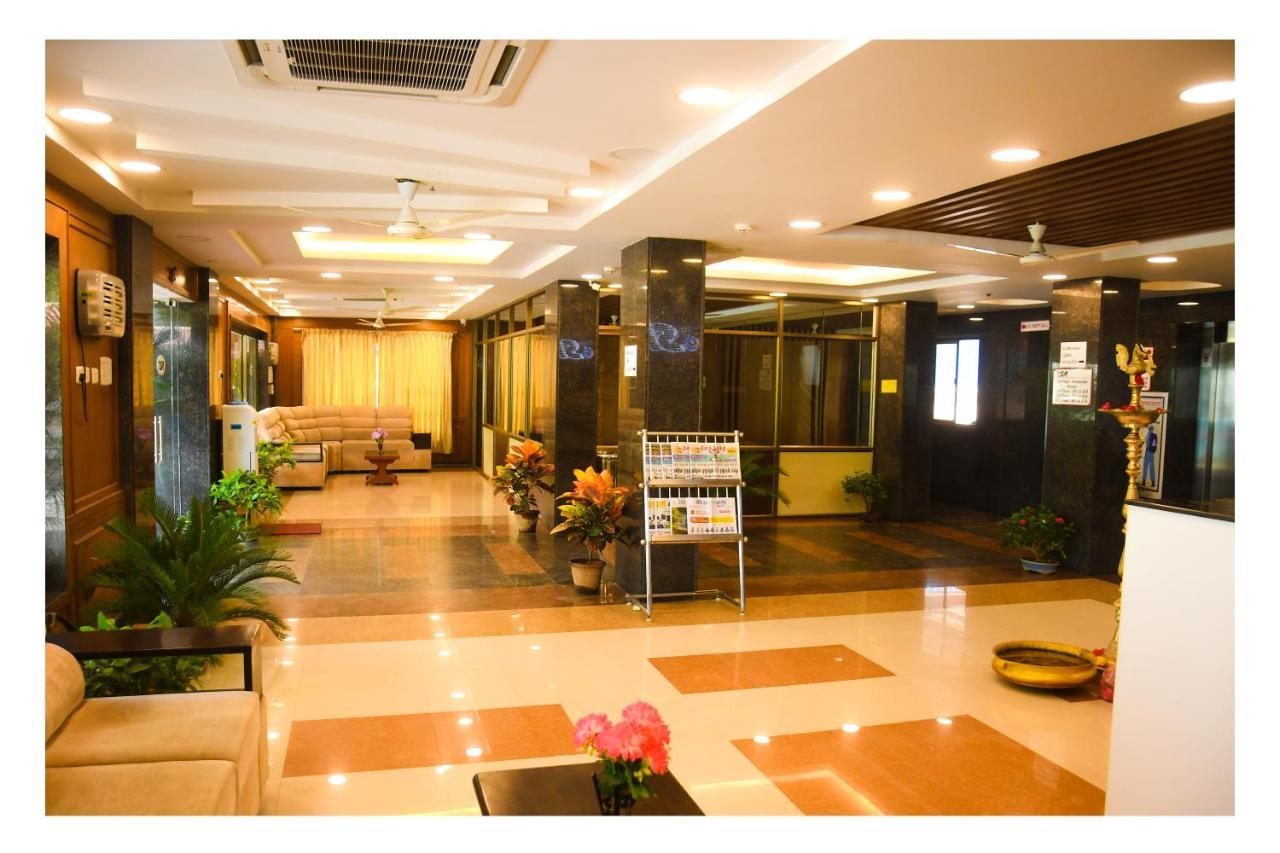 Hotel Sr Tiruchendur Tiruchchendūr Extérieur photo