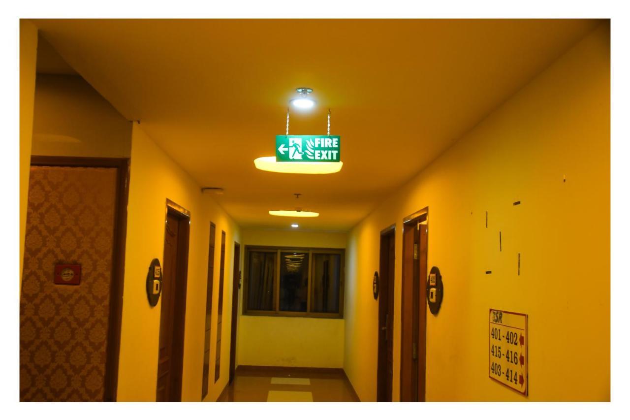 Hotel Sr Tiruchendur Tiruchchendūr Extérieur photo